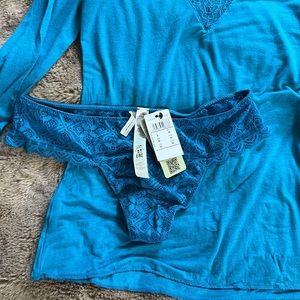 Long sleeve top with lace & matching thong